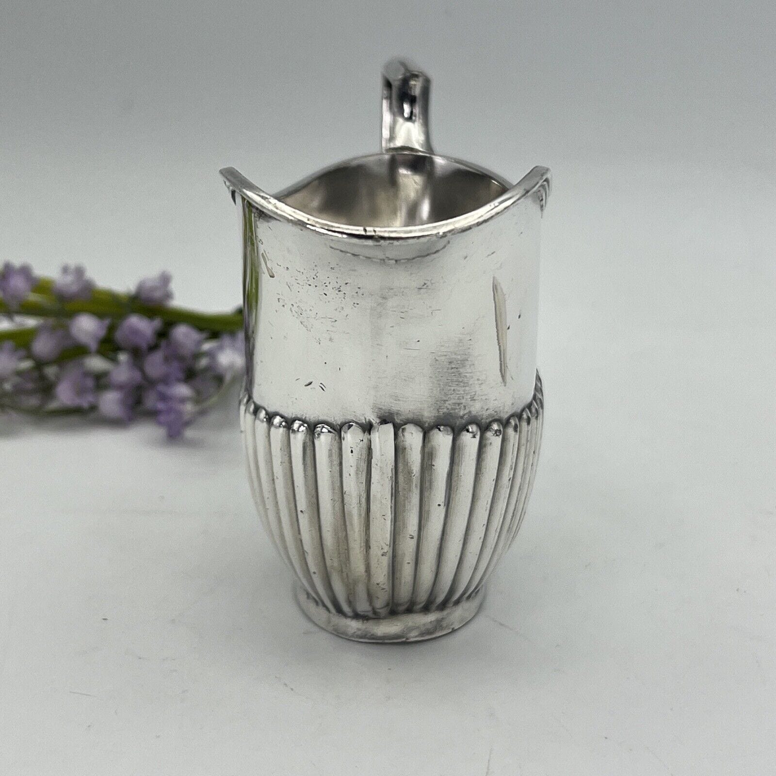 Antico Bricco per latte in Argento Sheffield Piccola Lattiera in Silver Plate Categoria  Sheffield & Argento