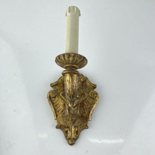 Antico candeliere stile barocco da parete applique a una fiamma in legno dorato Categoria  Lampade Appliques