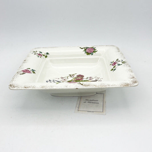 Antico centrotavola in ceramica Bianca Wedgwood Epoca 900 Con fiori e Uccello Categoria  Centrotavola e Ciotole