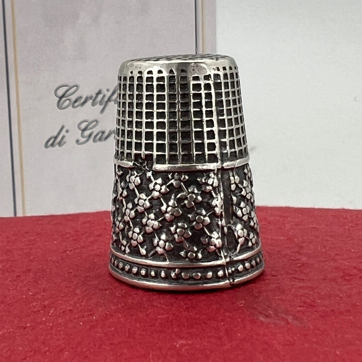 Antico Ditale in Argento 800 per cucire da cucito Sarta o Collezione con cuori Categoria  Sheffield & Argento