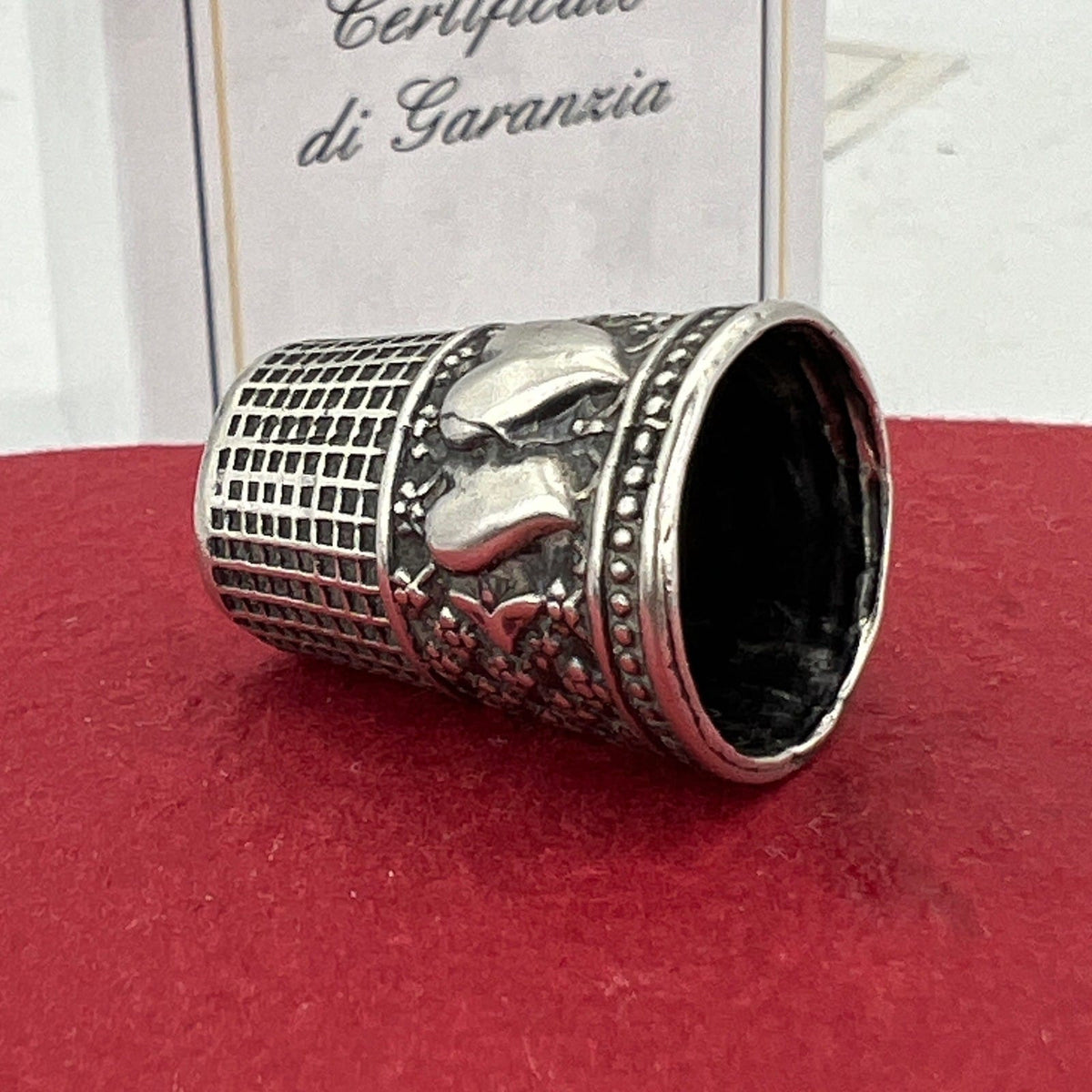 Antico Ditale in Argento 800 per cucire da cucito Sarta o Collezione con cuori Categoria  Sheffield & Argento