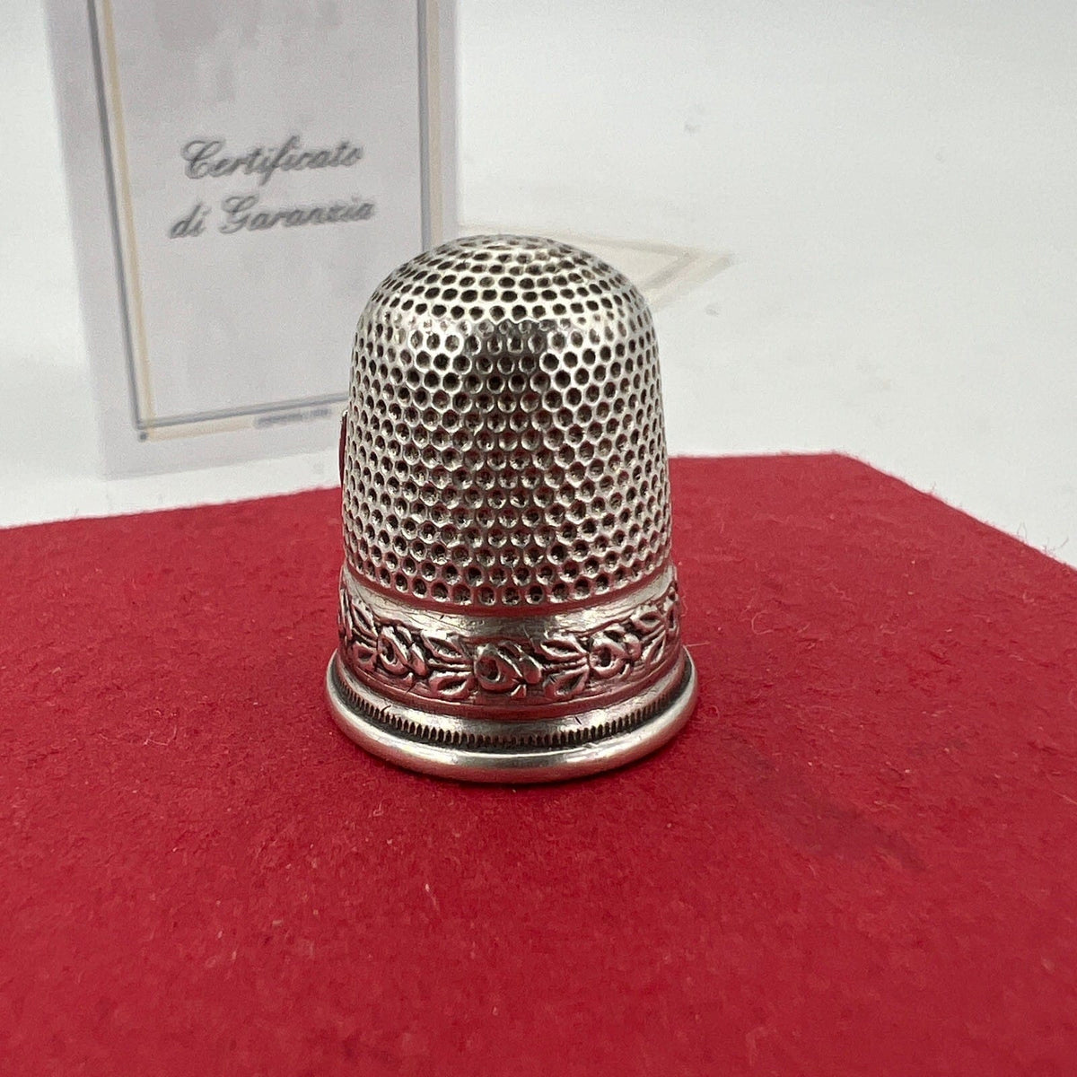 Antico Ditale in Argento 800 per cucire da cucito Sarta o Collezione con scudo Categoria  Sheffield & Argento