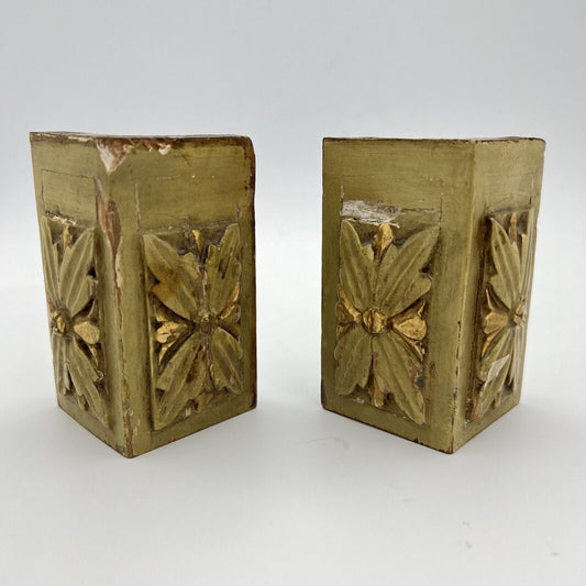 Antico intaglio ad angolo decorativo in legno vecchio fregio stile Veneziano Categoria  Cimase-Fregi-Intagli in legno