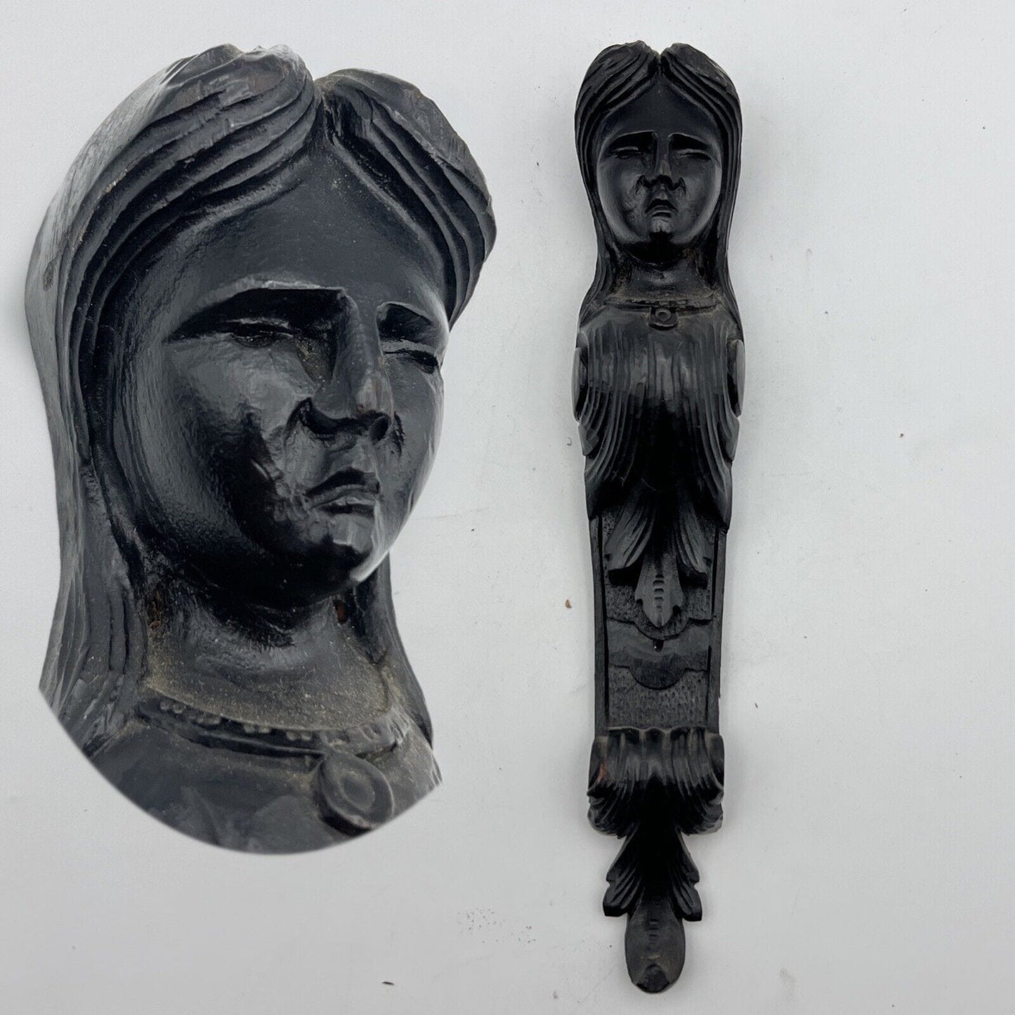 Antico intaglio decorativo Fregio in legno con volto di donna d' epoca 800 art 3 Categoria  Cimase-Fregi-Intagli in legno