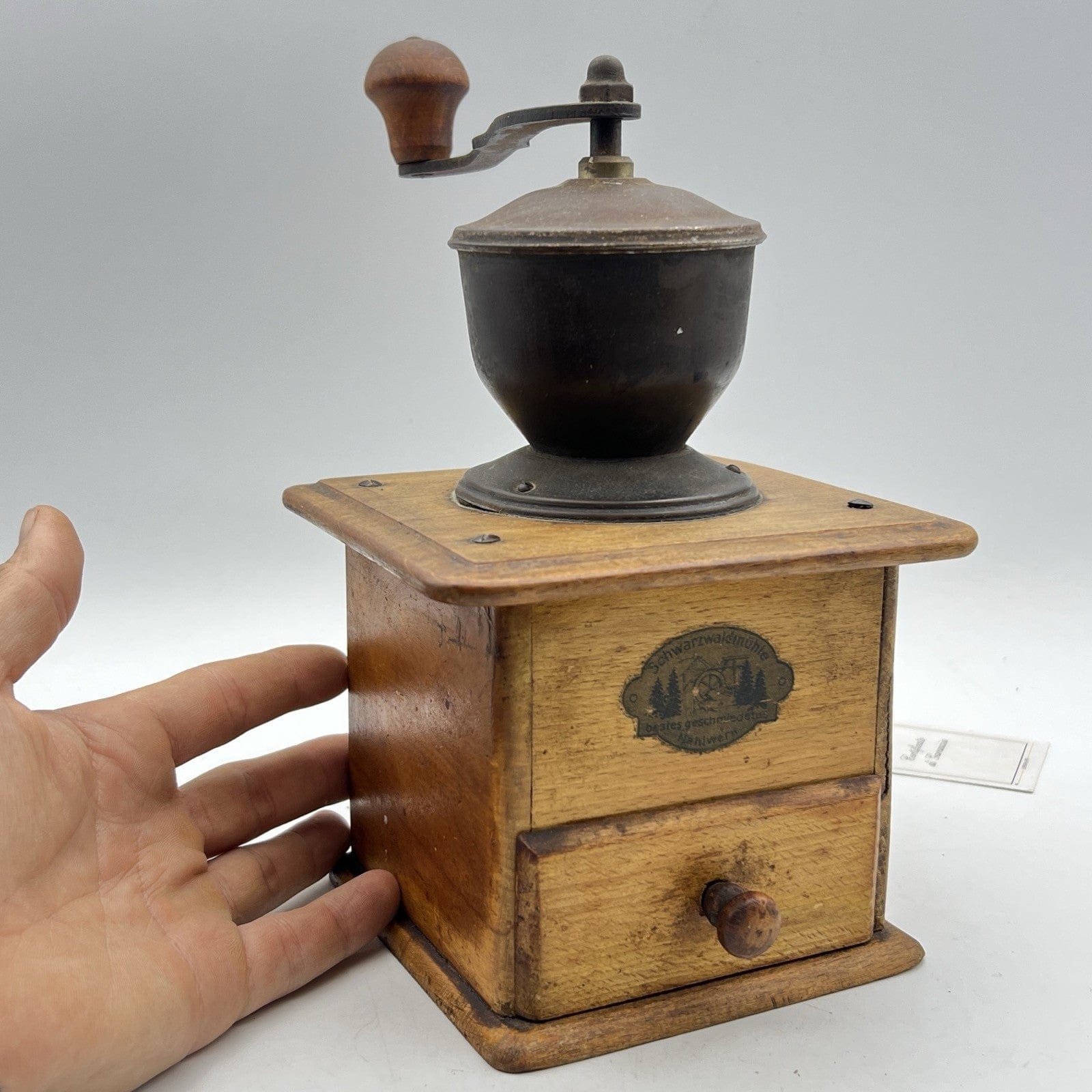 Antico Macinino macina Caffe in legno Vintage con cassetto e manovella Manuale Categoria  Attrezzi e Strumenti