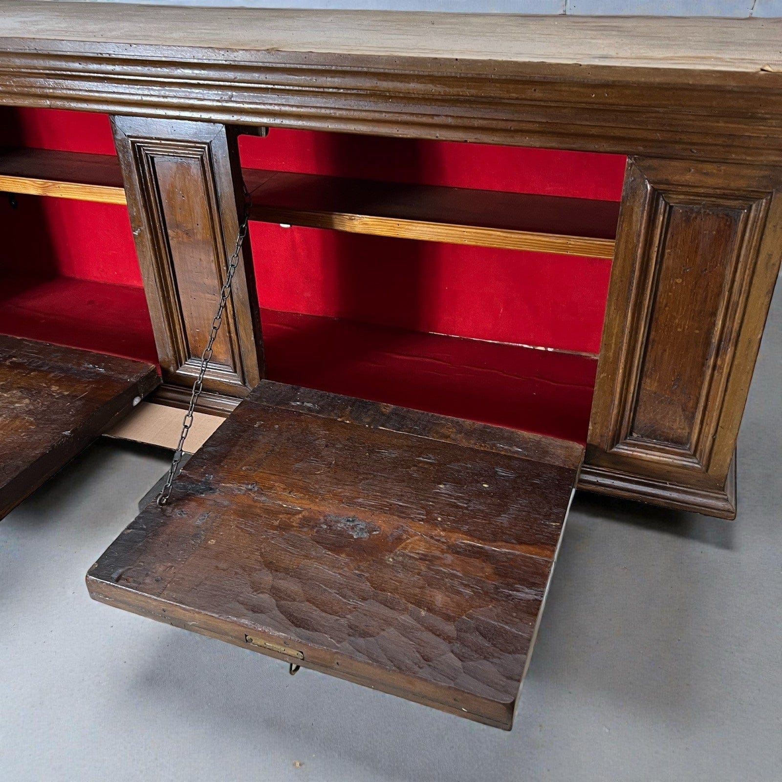 Antico Mobile pensile a sospensione in stile rustico a 2 ante epoca 800 italiano Categoria  Vetrine