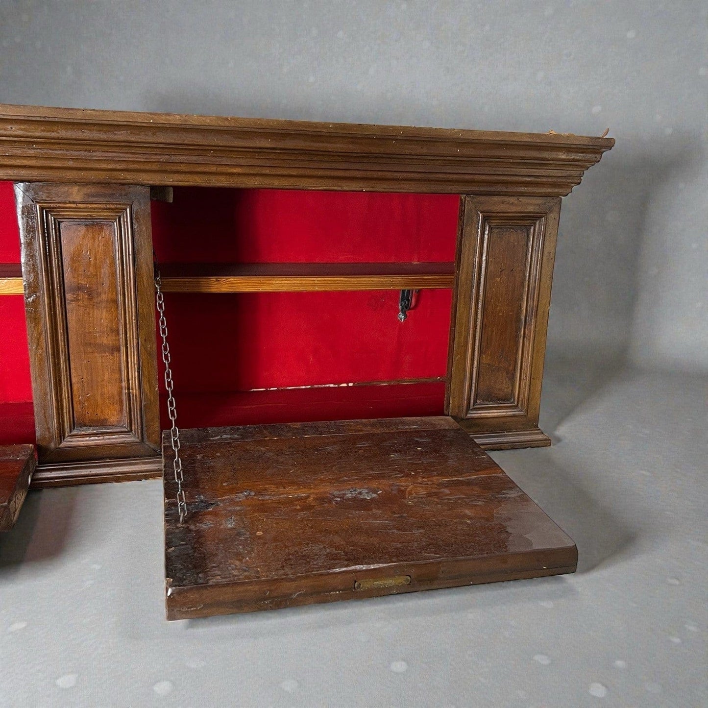 Antico Mobile pensile a sospensione in stile rustico a 2 ante epoca 800 italiano Categoria  Vetrine