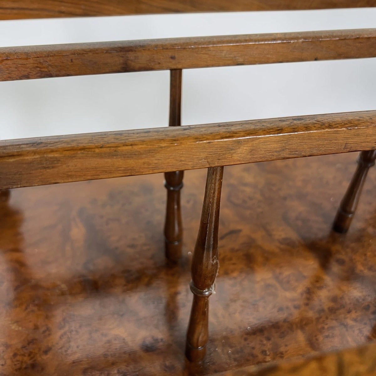 Antico Mobiletto Canterbury Porta Riviste Spartiti Musicali epoca '800 Inglese Categoria  Vetrine