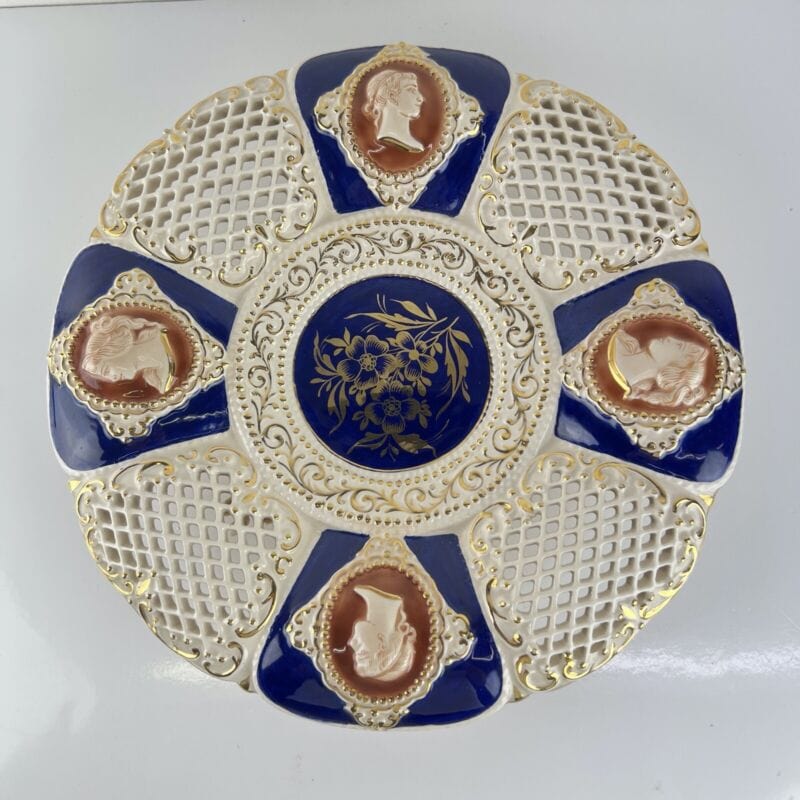 Antico Piatto in Ceramica deco vintage decoro Cammeo anni 30 colore Blu cobalto Categoria  Centrotavola e Ciotole