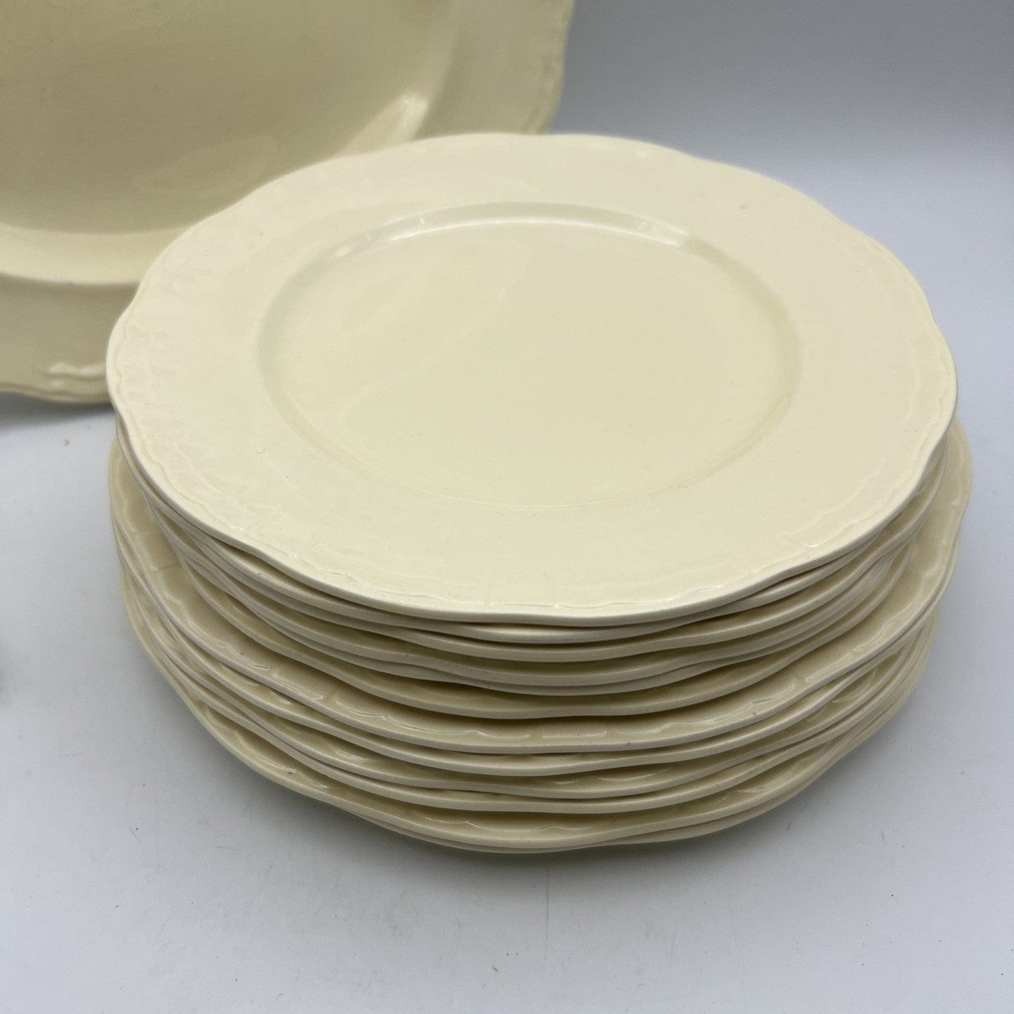 Antico servizio set di piatti color crema Inglese Anni '30 per 6 piatto portata Categoria  Zuppiere