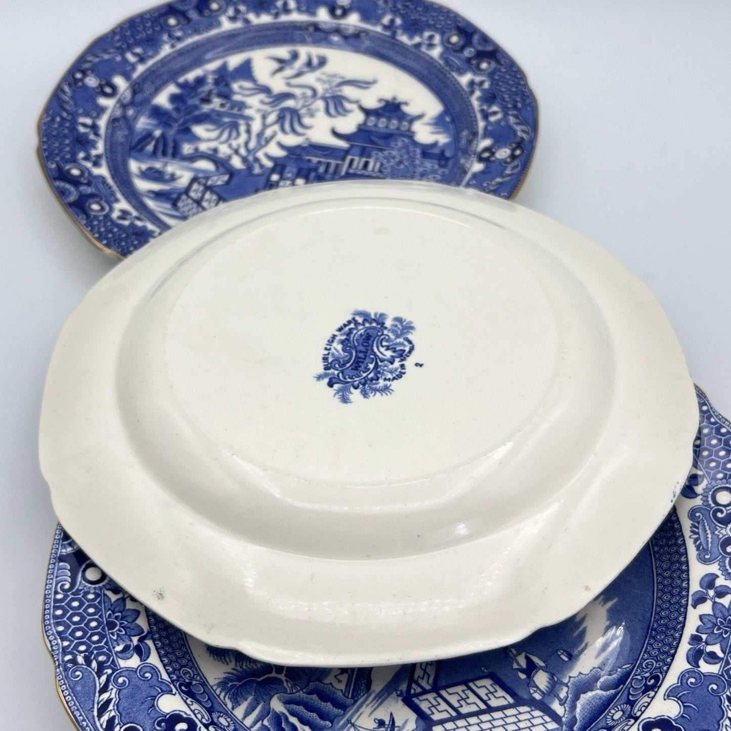 Antico Set di Piatti piani da portata in ceramica inglese bianco blu Old Willow Categoria  Piatti e Piattini
