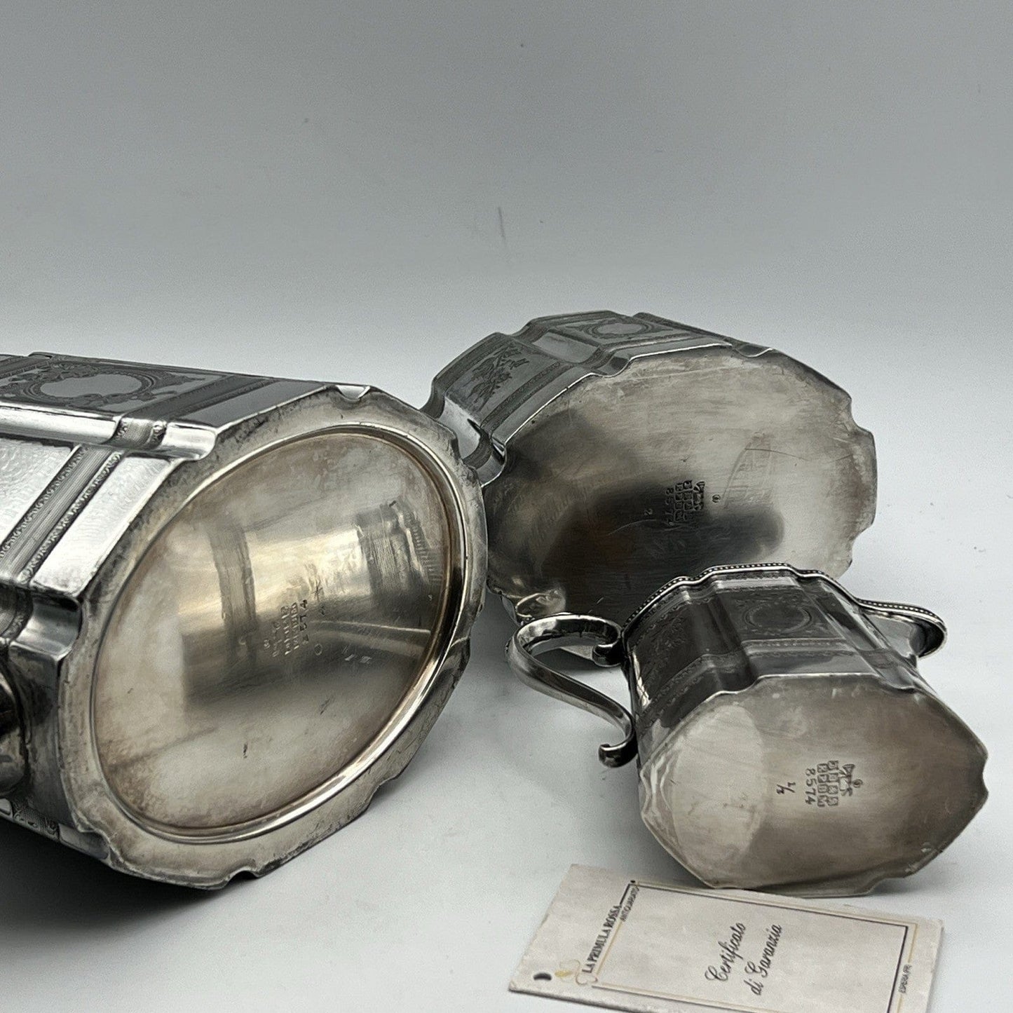 Antico Set in argento Sheffield da the tè Teiera Zuccheriera Lattiera epoca 800 Categoria  Sheffield & Argento