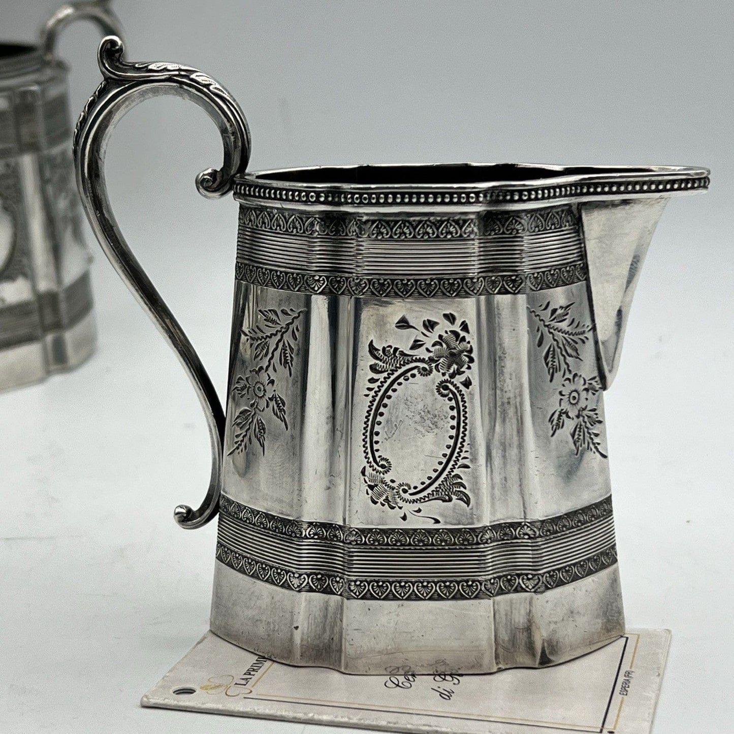 Antico Set in argento Sheffield da the tè Teiera Zuccheriera Lattiera epoca 800 Categoria  Sheffield & Argento