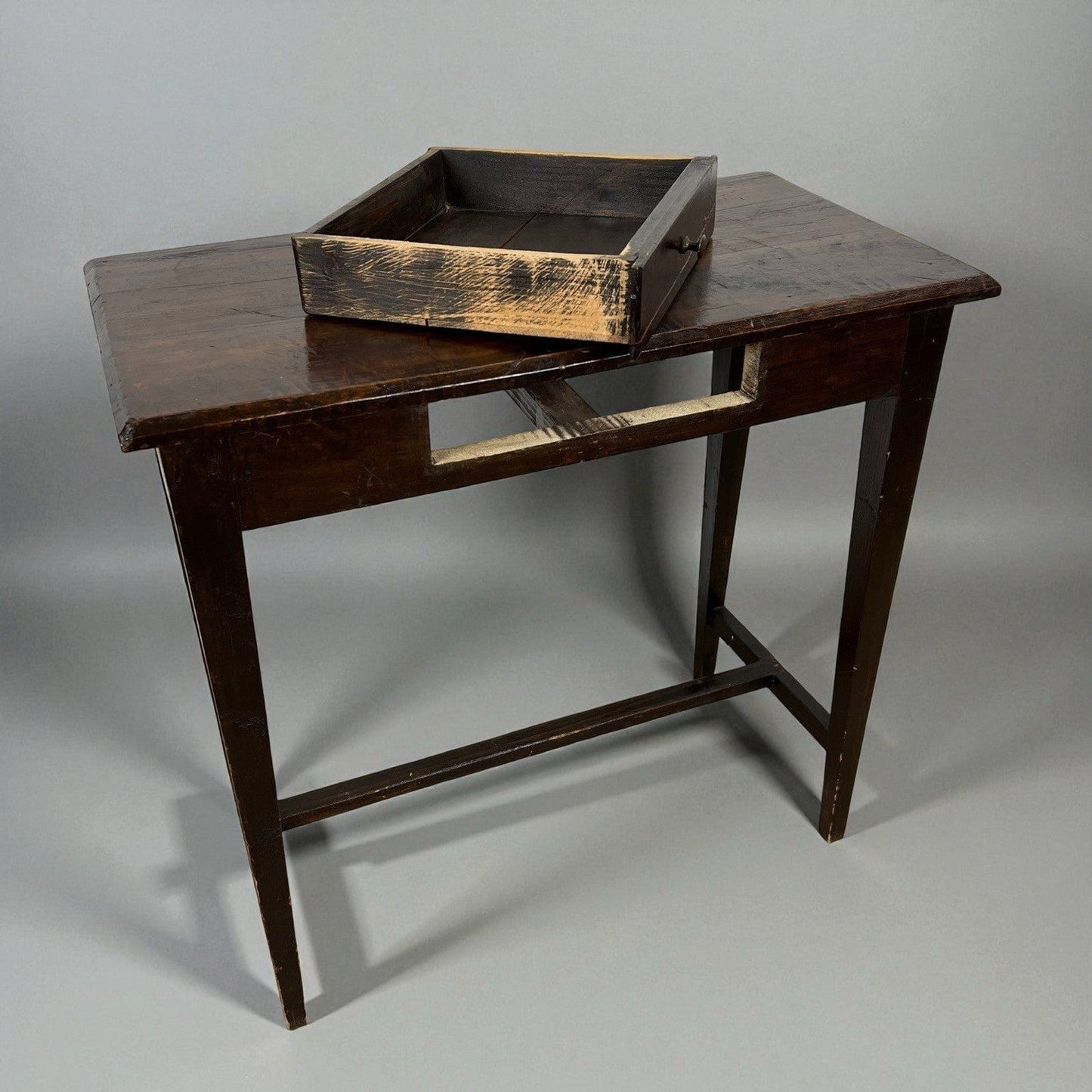 Antico Tavolino Tavolino con cassetto Scrittoio rustico in legno Tavolo Consolle Categoria  Tavoli - tavolinetti