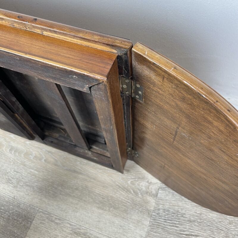 Antico tavolino tavolo basso con alette in legno di noce da salotto in stile 800 Categoria  Tavoli - tavolinetti