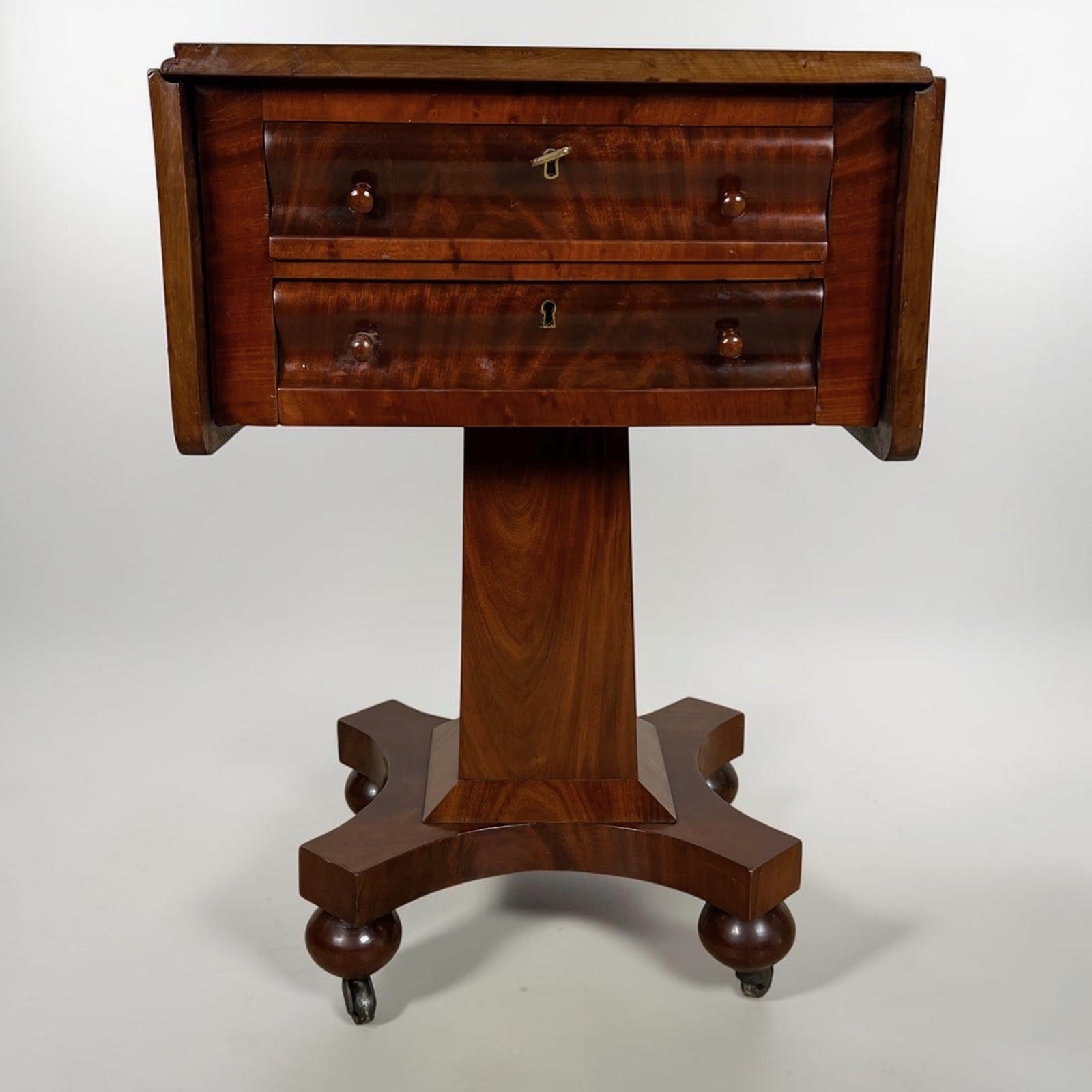 Antico tavolino tavolo con alette in legno di Mogano da salotto epoca ' 800 Categoria  Tavoli - tavolinetti