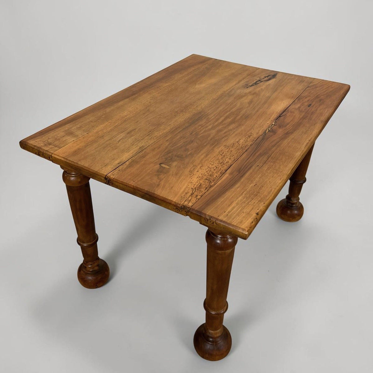 Antico Tavolino tavolo da salotto basso in legno rustico italiano epoca 800 Categoria  Tavoli - tavolinetti