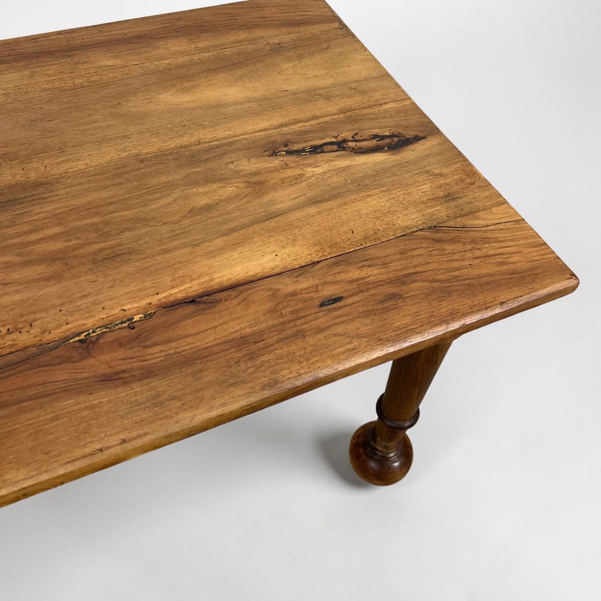 Antico Tavolino tavolo da salotto basso in legno rustico italiano epoca 800 Categoria  Tavoli - tavolinetti