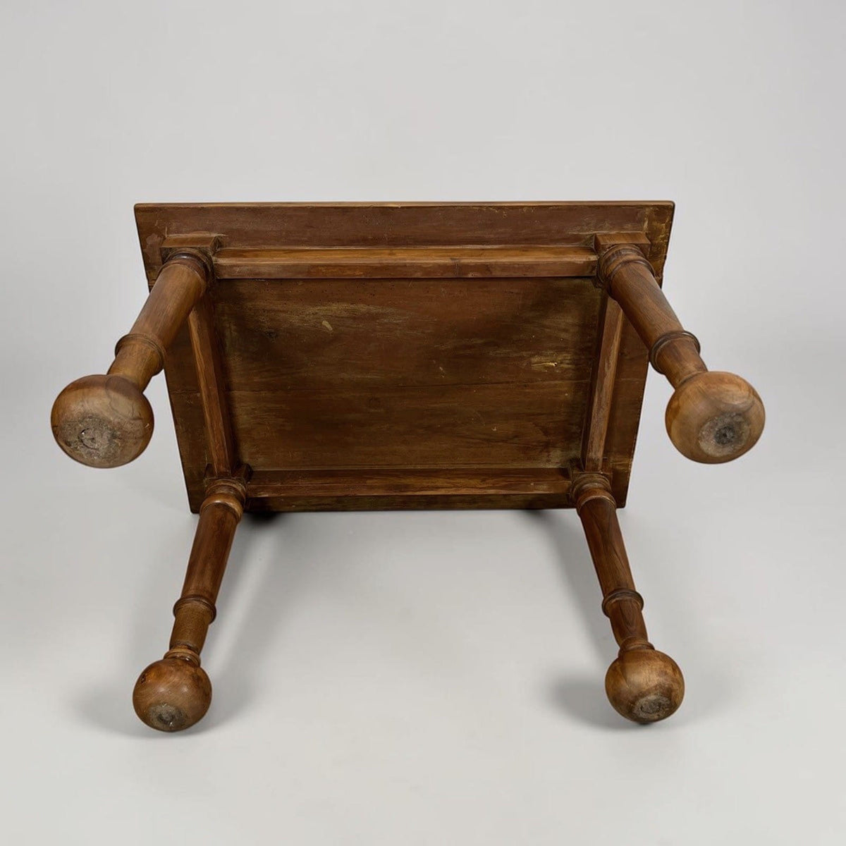 Antico Tavolino tavolo da salotto basso in legno rustico italiano epoca 800 Categoria  Tavoli - tavolinetti