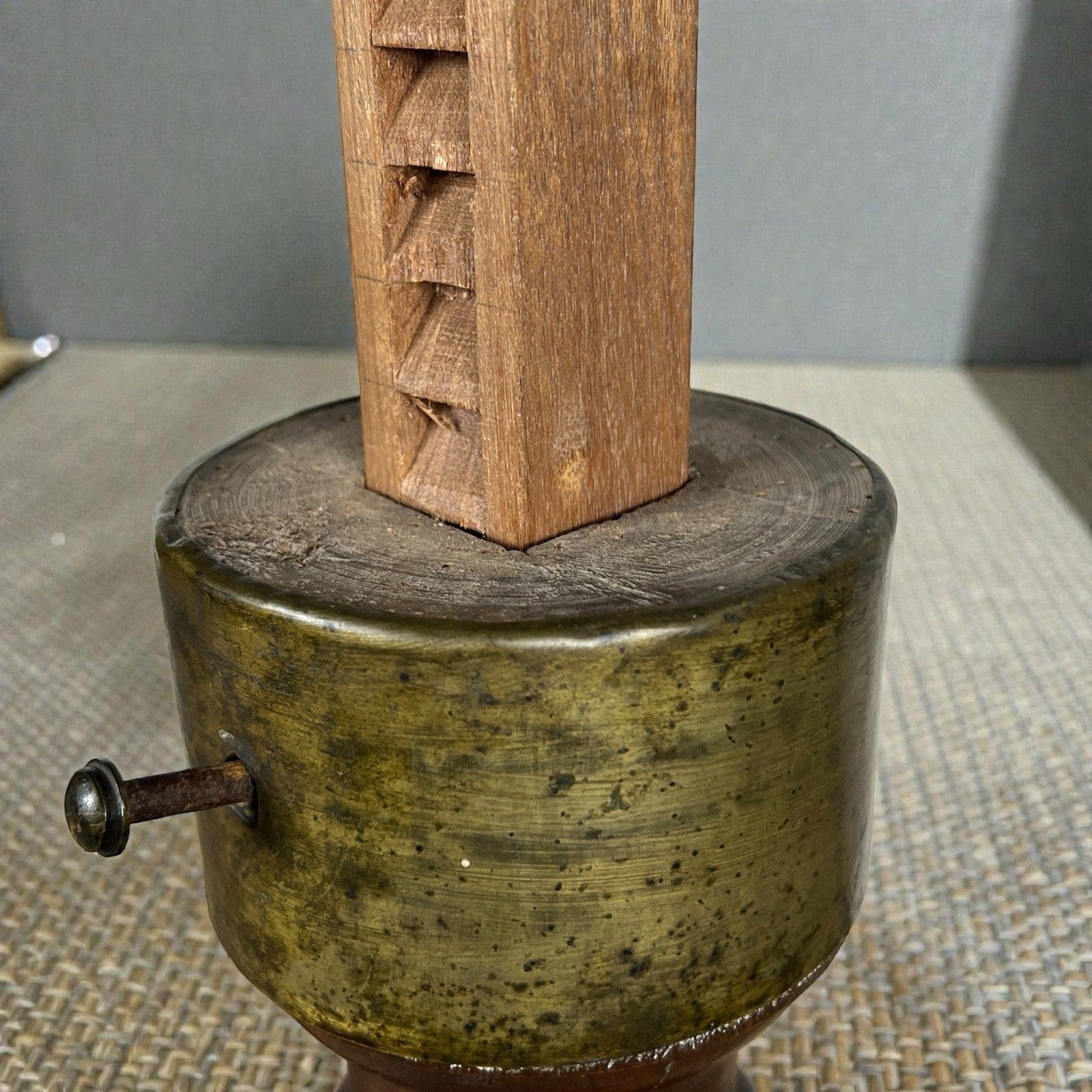 Antico tavolo tavolino da letto per colazione lettura con ruote regolabile 800 Categoria  Tavoli - tavolinetti