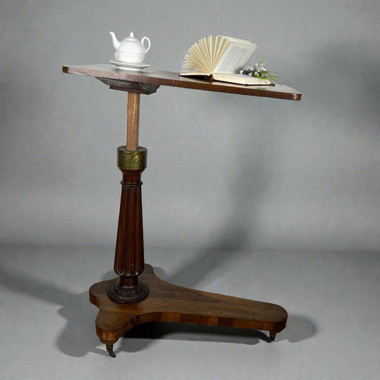 Antico tavolo tavolino da letto per colazione lettura con ruote regolabile 800 Categoria  Tavoli - tavolinetti