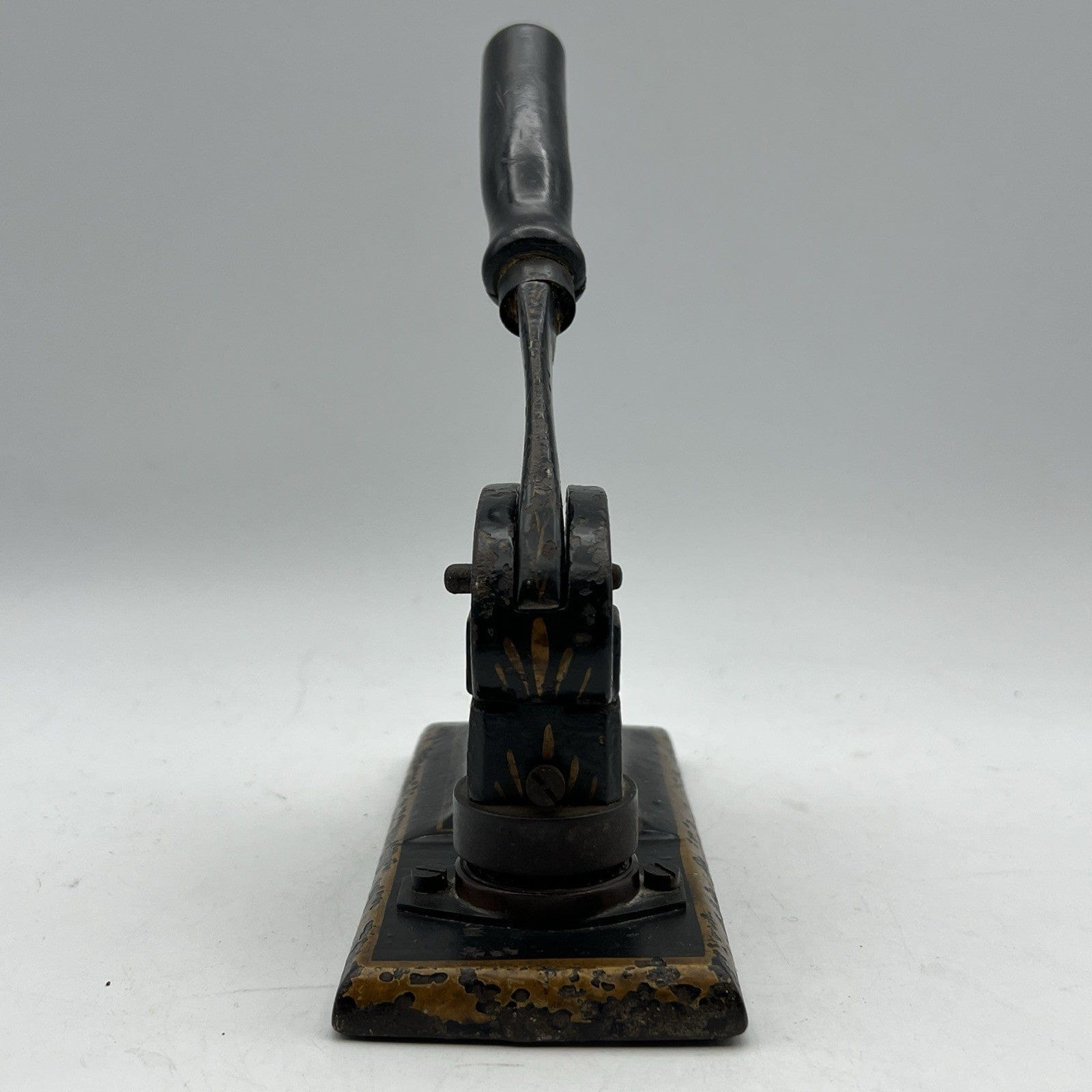 Antico timbro a secco inglese in ferro ghisa vecchia pressa da tavolo d'epoca Categoria  Vari