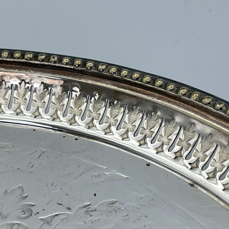 Antico Vassoio in argento sheffield silver plated rotondo inciso d' epoca 800 Categoria  Sheffield & Argento