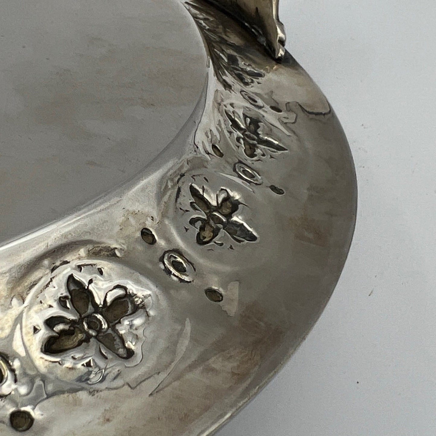Antico Vassoio in argento sheffield silver plated rotondo inciso d' epoca 800' X Categoria  Sheffield & Argento