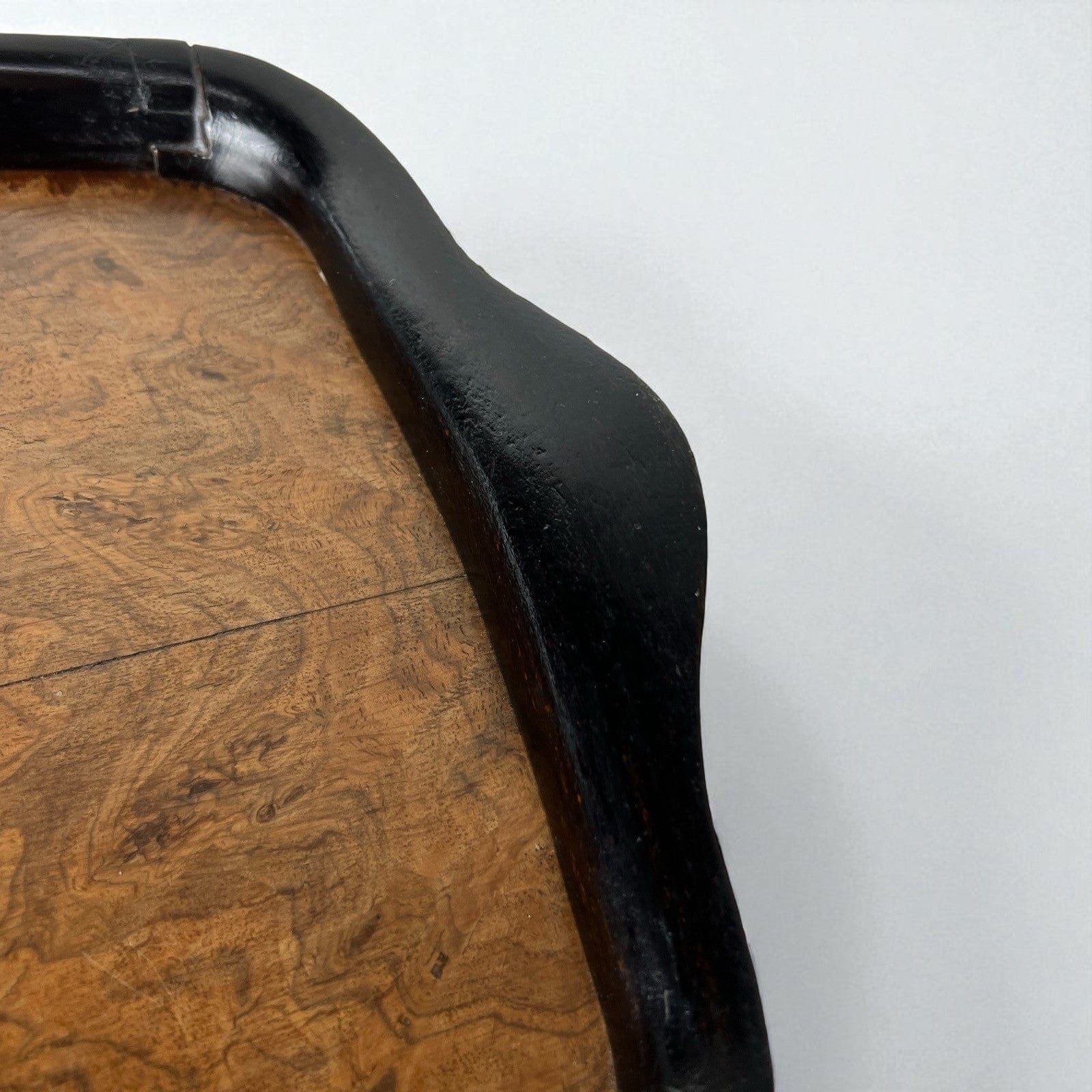 Antico vassoio in legno stile Deco vintage anni '40 vassoi da portata con manici Categoria  Vassoi