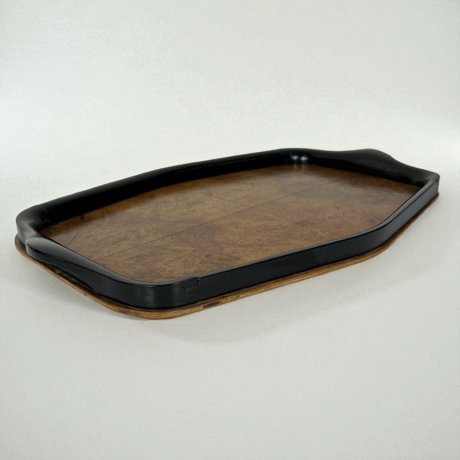 Antico vassoio in legno stile Deco vintage anni '40 vassoi da portata con manici Categoria  Vassoi