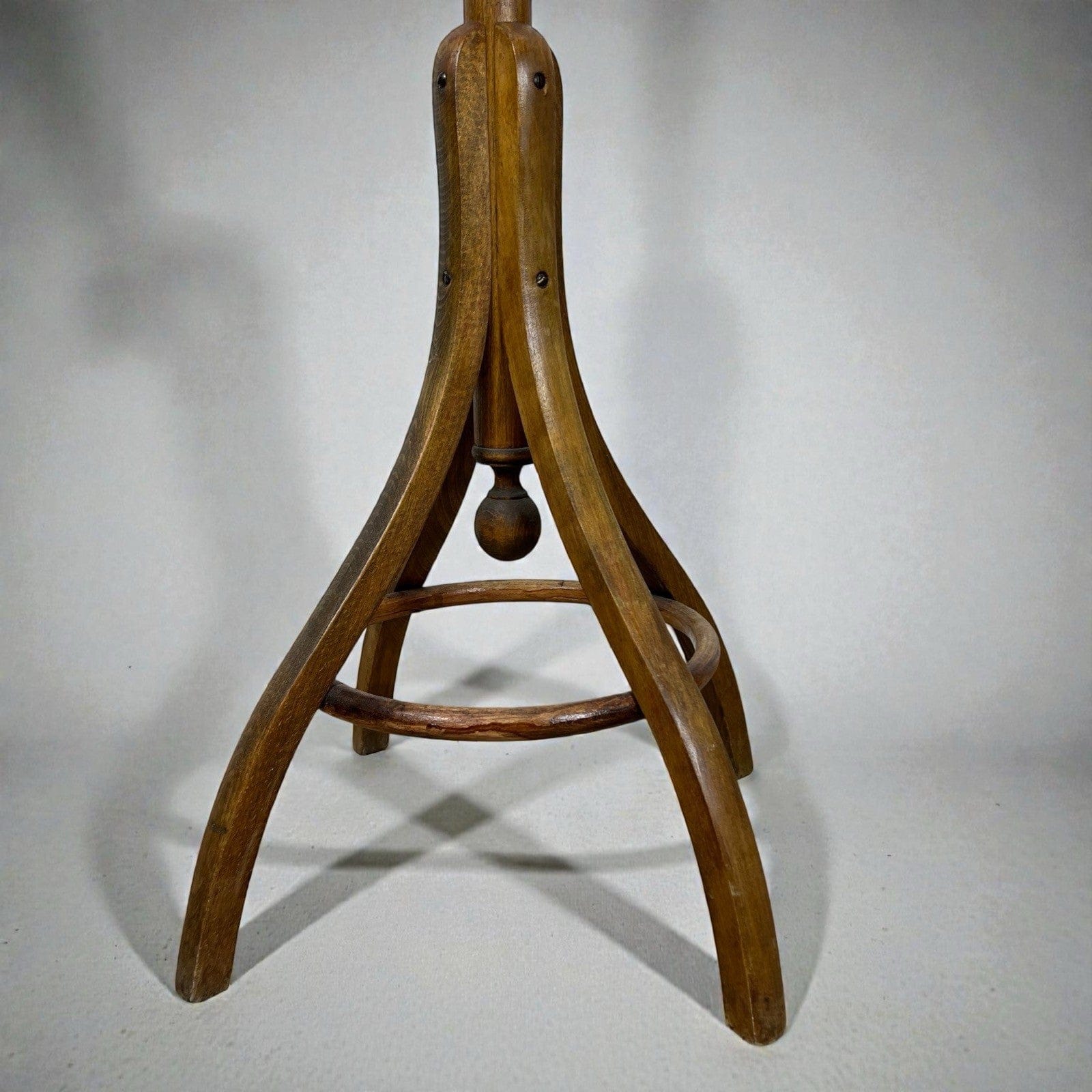 Appendiabiti antico in stile Thonet in legno attaccapanni cappelliera da terra Categoria  Appendiabiti - Portaombrelli