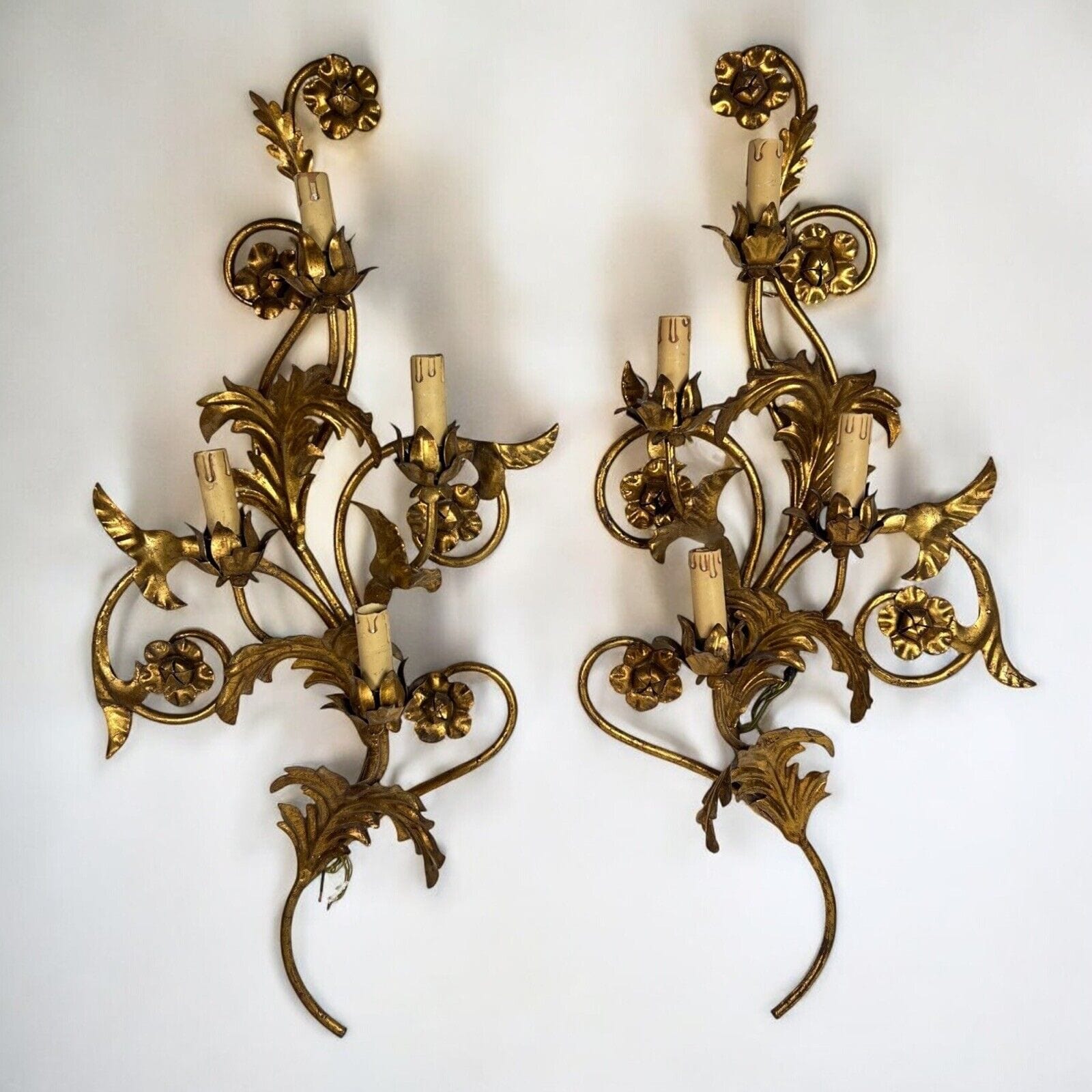 Applique dorato foglie d'acanto a 4 fiamme luci Lampada da parete stile antico Categoria  Lampade Appliques