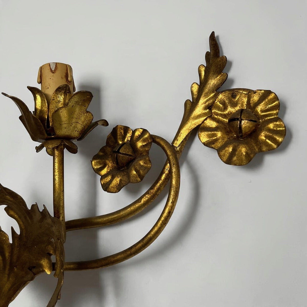 Applique dorato foglie d'acanto a 5 bracci luci Lampada da parete stile antico Categoria  Lampade Appliques