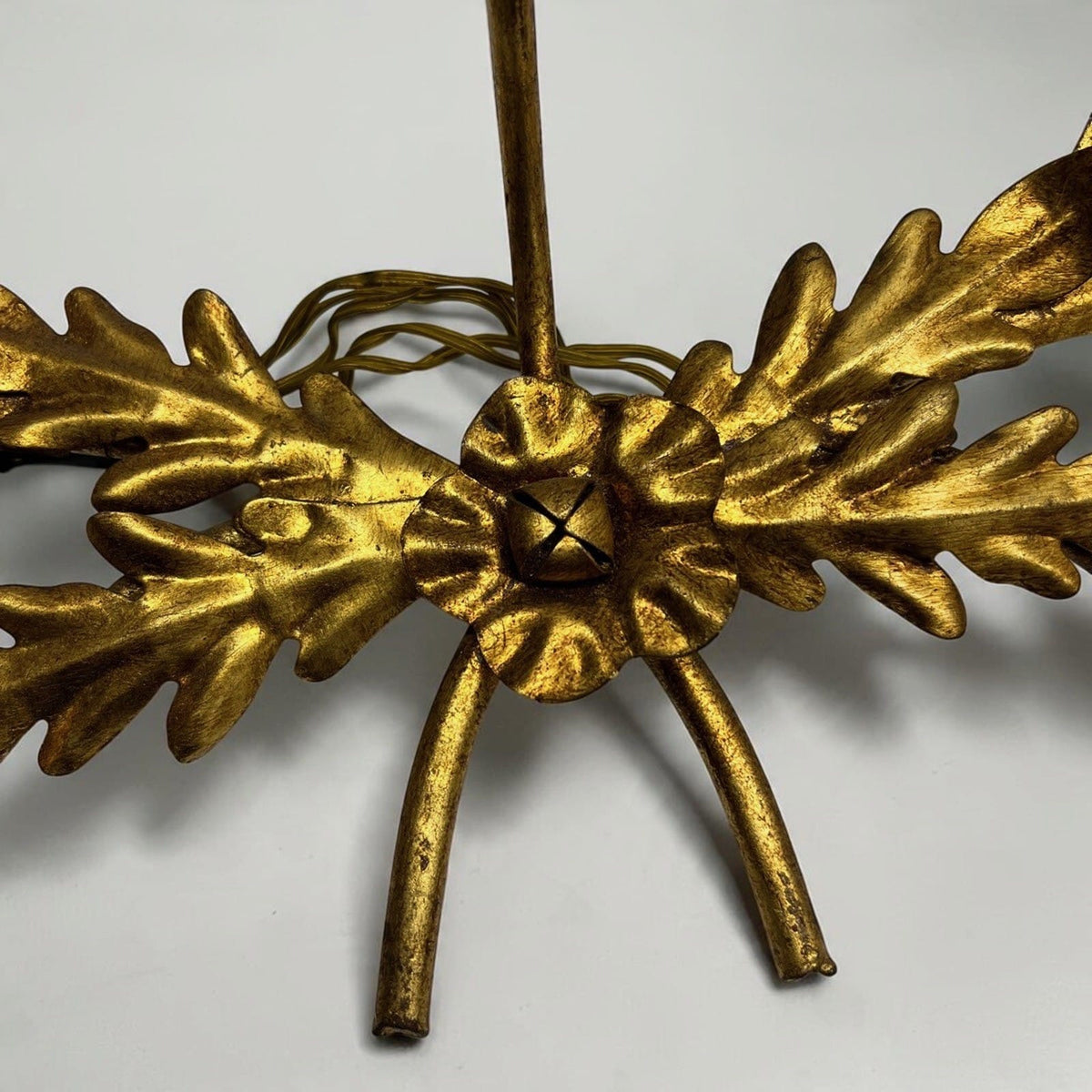 Applique dorato foglie d'acanto a 5 bracci luci Lampada da parete stile antico Categoria  Lampade Appliques