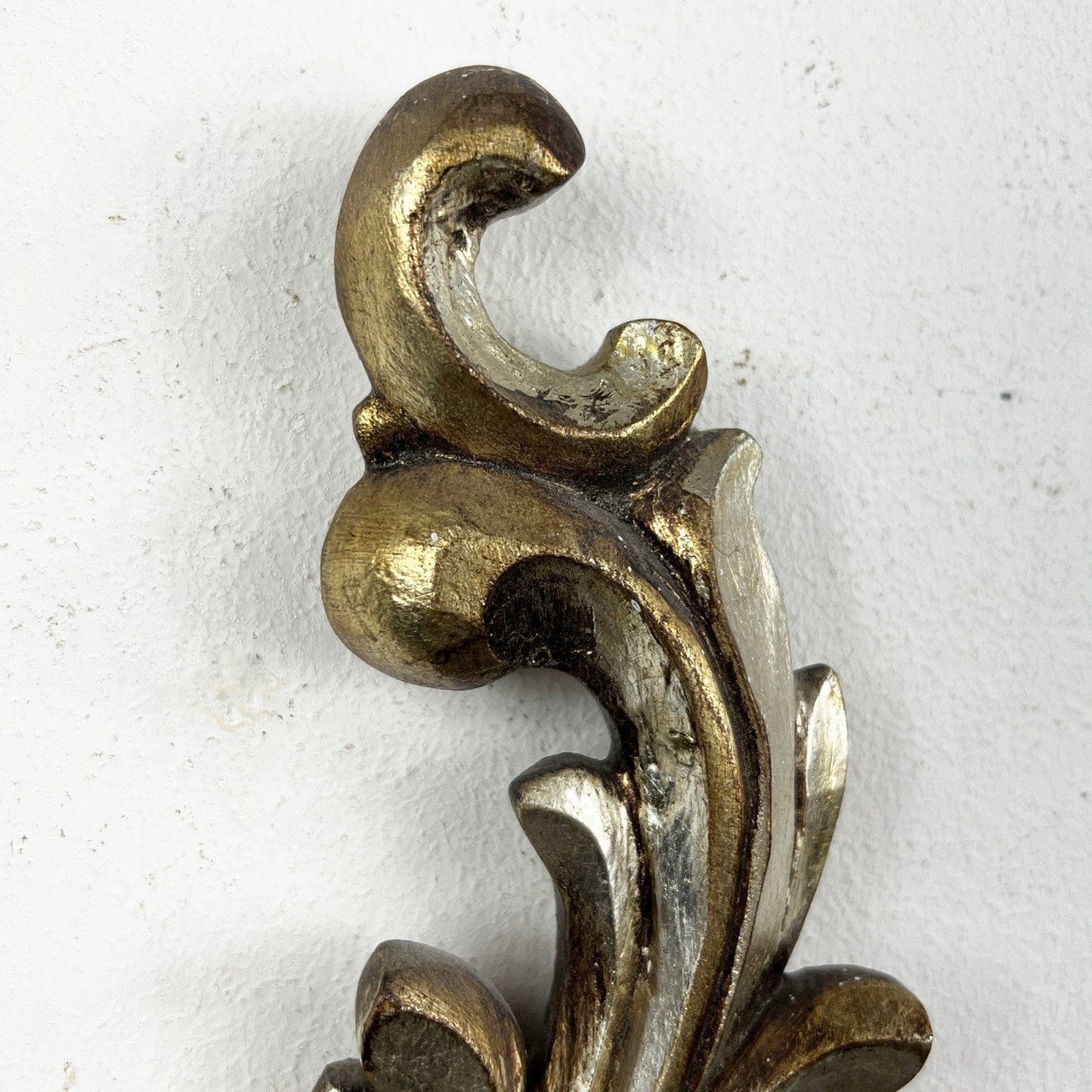 Applique stile 800 antico in legno oro argento lampada da parete a due luci Categoria  Lampade Appliques