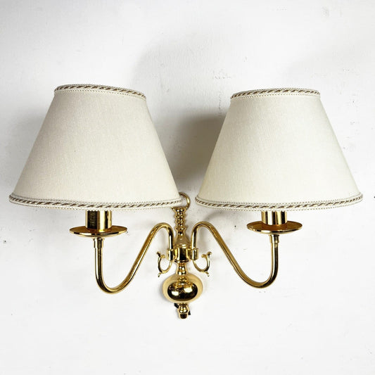 Applique vintage in ottone lucido  a due fiamme luci Lampade stile antico parete Categoria  Lampade Appliques