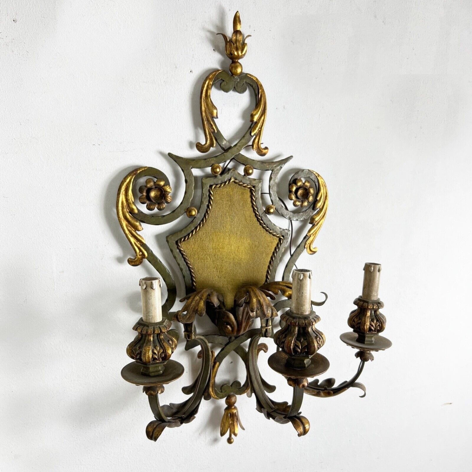 Applique vintage stile antico in ferro battuto verde oro lampada da parete Categoria  Lampade Appliques