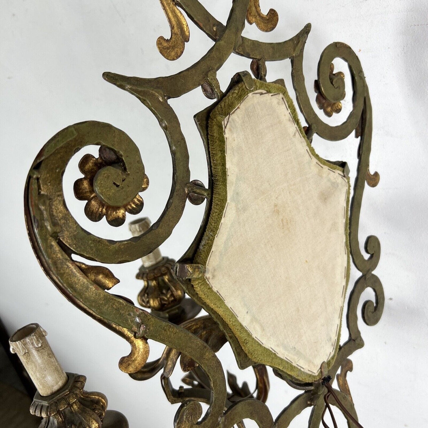Applique vintage stile antico in ferro battuto verde oro lampada da parete Categoria  Lampade Appliques