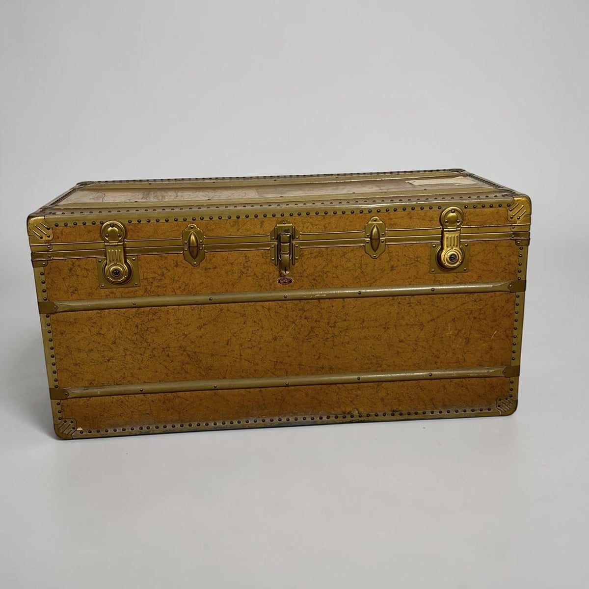 Baule antico in legno da viaggio Forziere Cassapanca 900 vintage Cassa marrone Categoria  Casse & Bauli