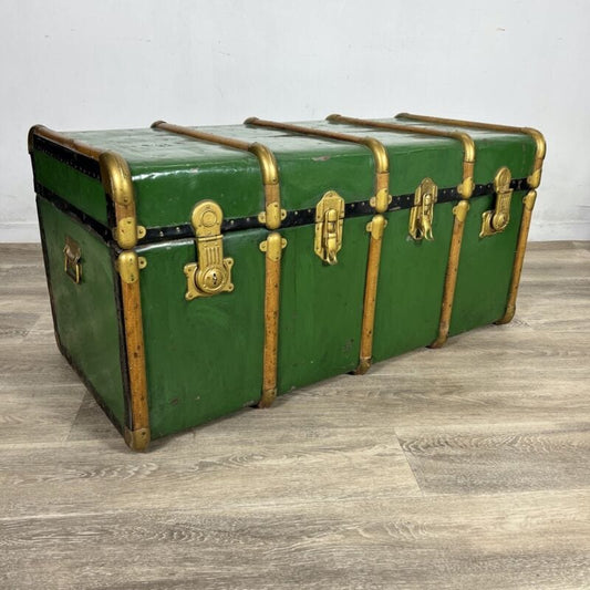 Baule antico in legno da viaggio Forziere Cassapanca 900 vintage Cassa verde '40 Categoria  Casse & Bauli