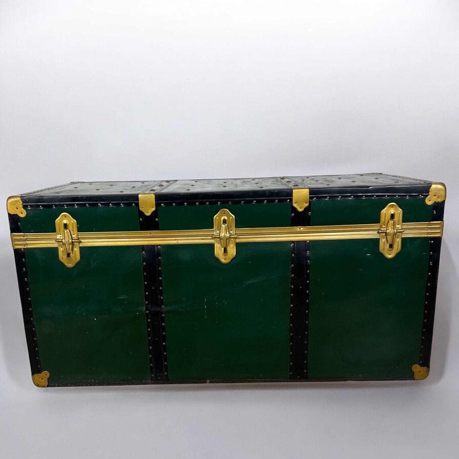 Baule antico in legno da viaggio Forziere Cassapanca 900 vintage Cassa verde '50 Categoria  Casse & Bauli