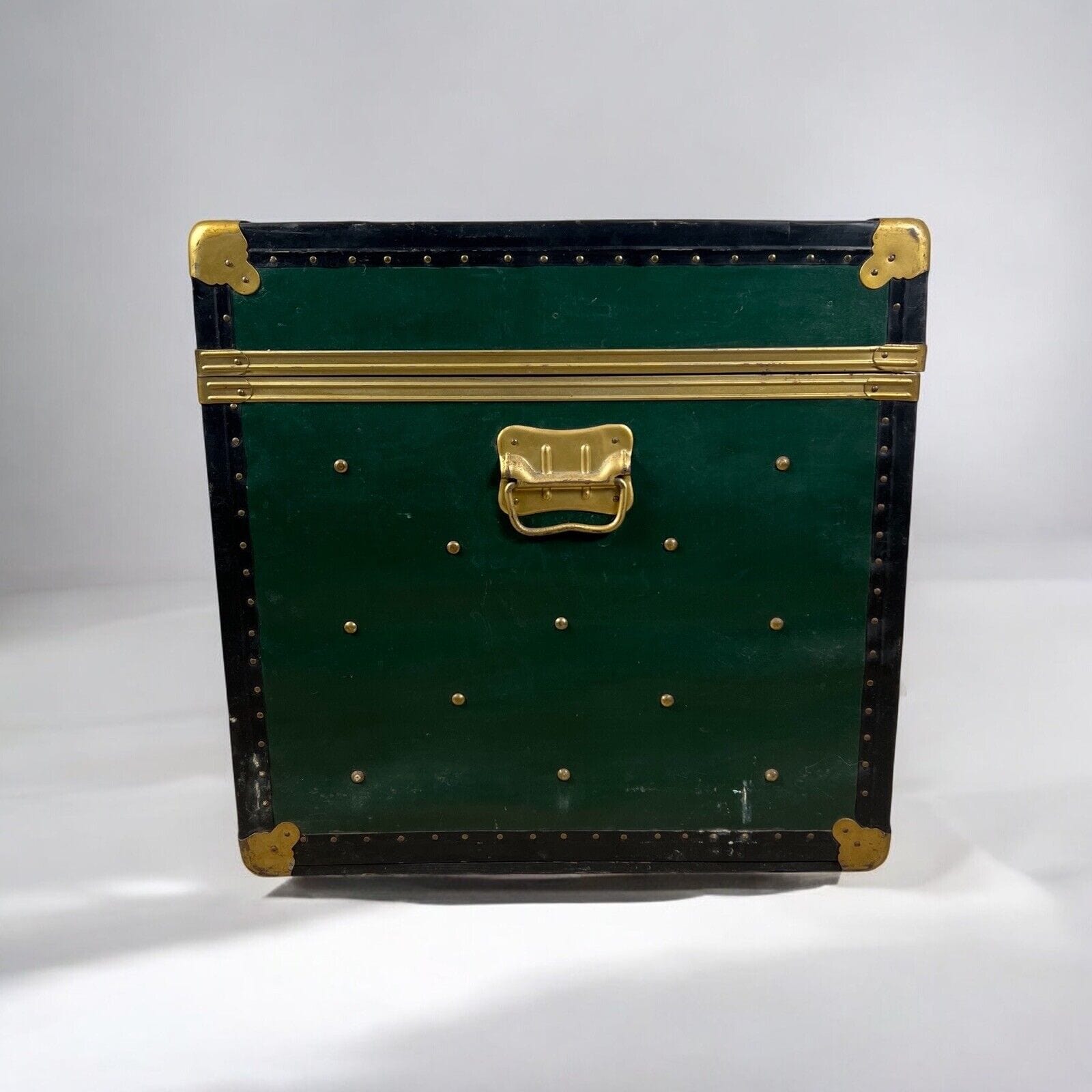 Baule antico in legno da viaggio Forziere Cassapanca 900 vintage Cassa verde '50 Categoria  Casse & Bauli