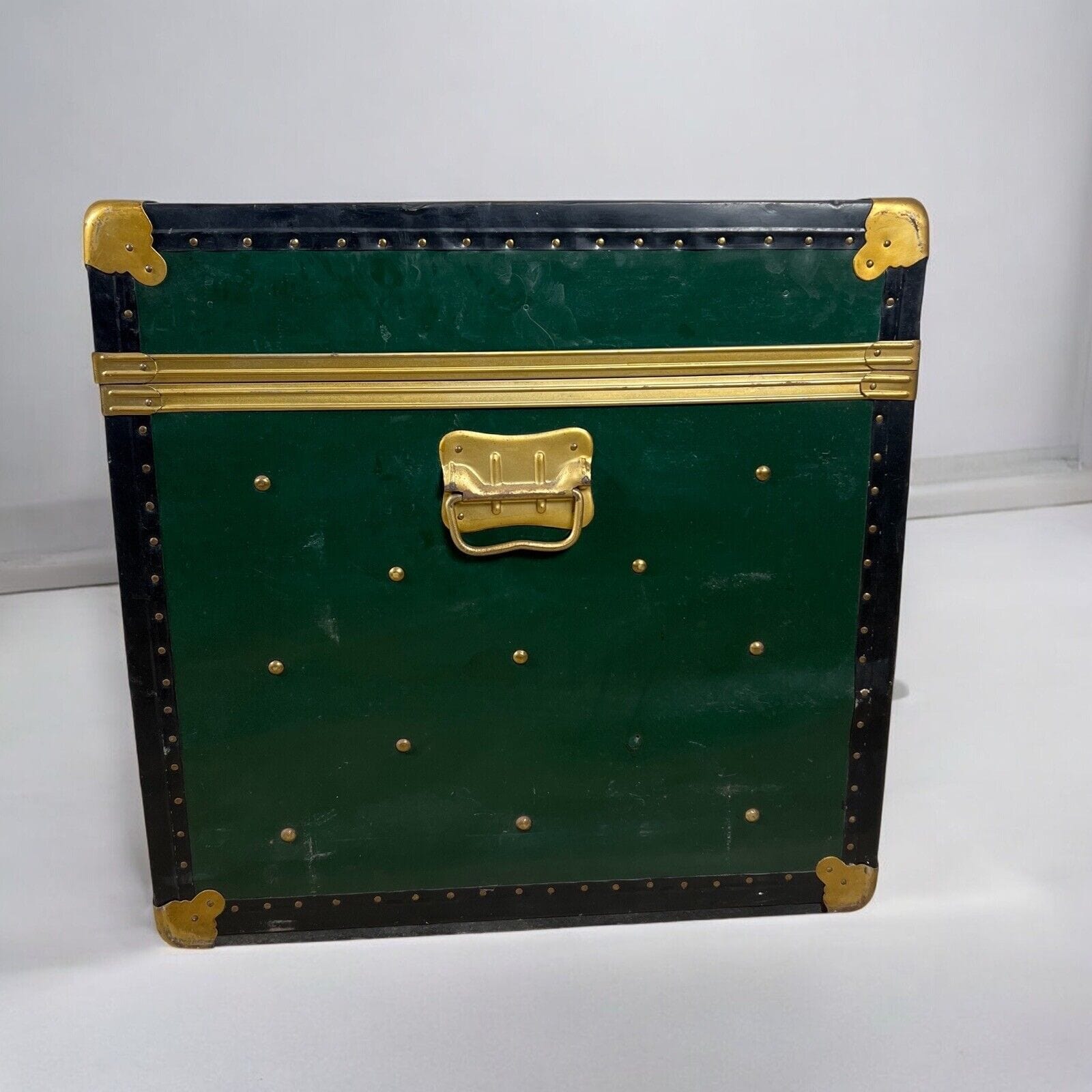 Baule antico in legno da viaggio Forziere Cassapanca 900 vintage Cassa verde '50 Categoria  Casse & Bauli