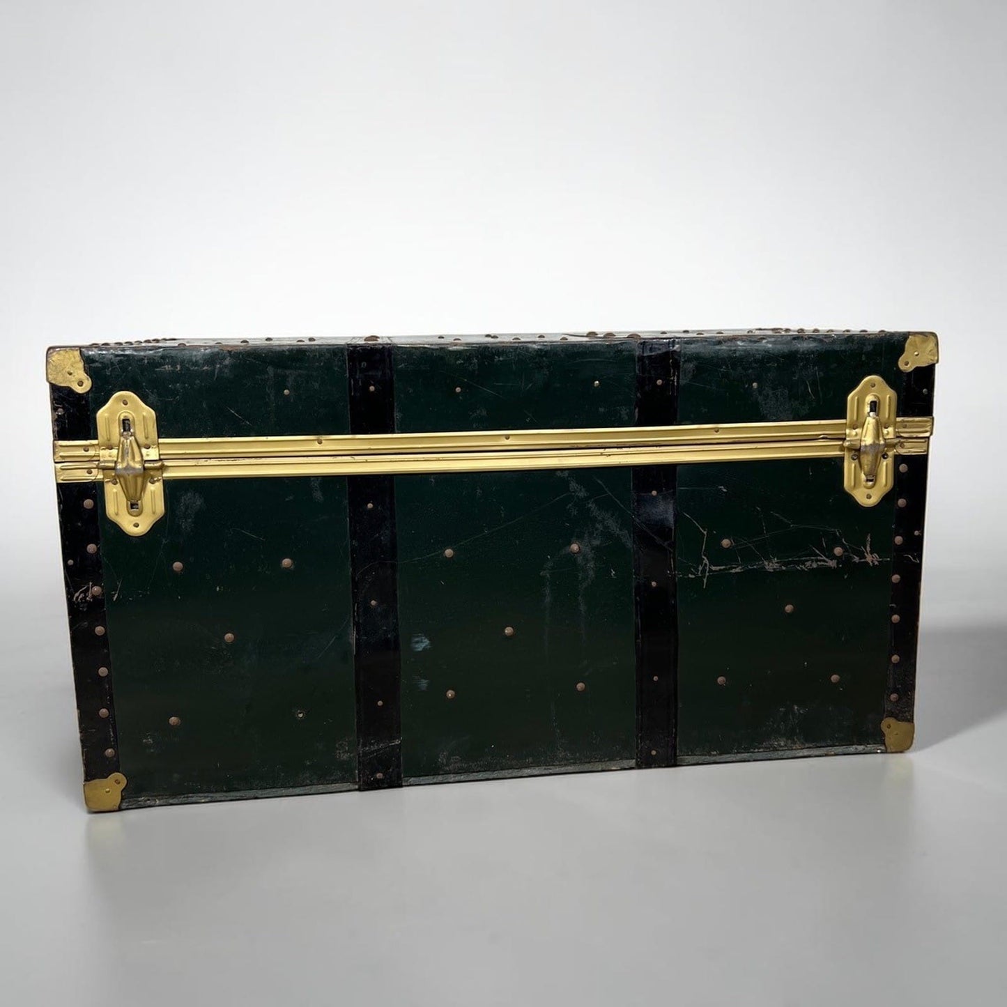 Baule antico in legno da viaggio Forziere Cassapanca 900 vintage Cassa verde '50 Categoria  Casse & Bauli