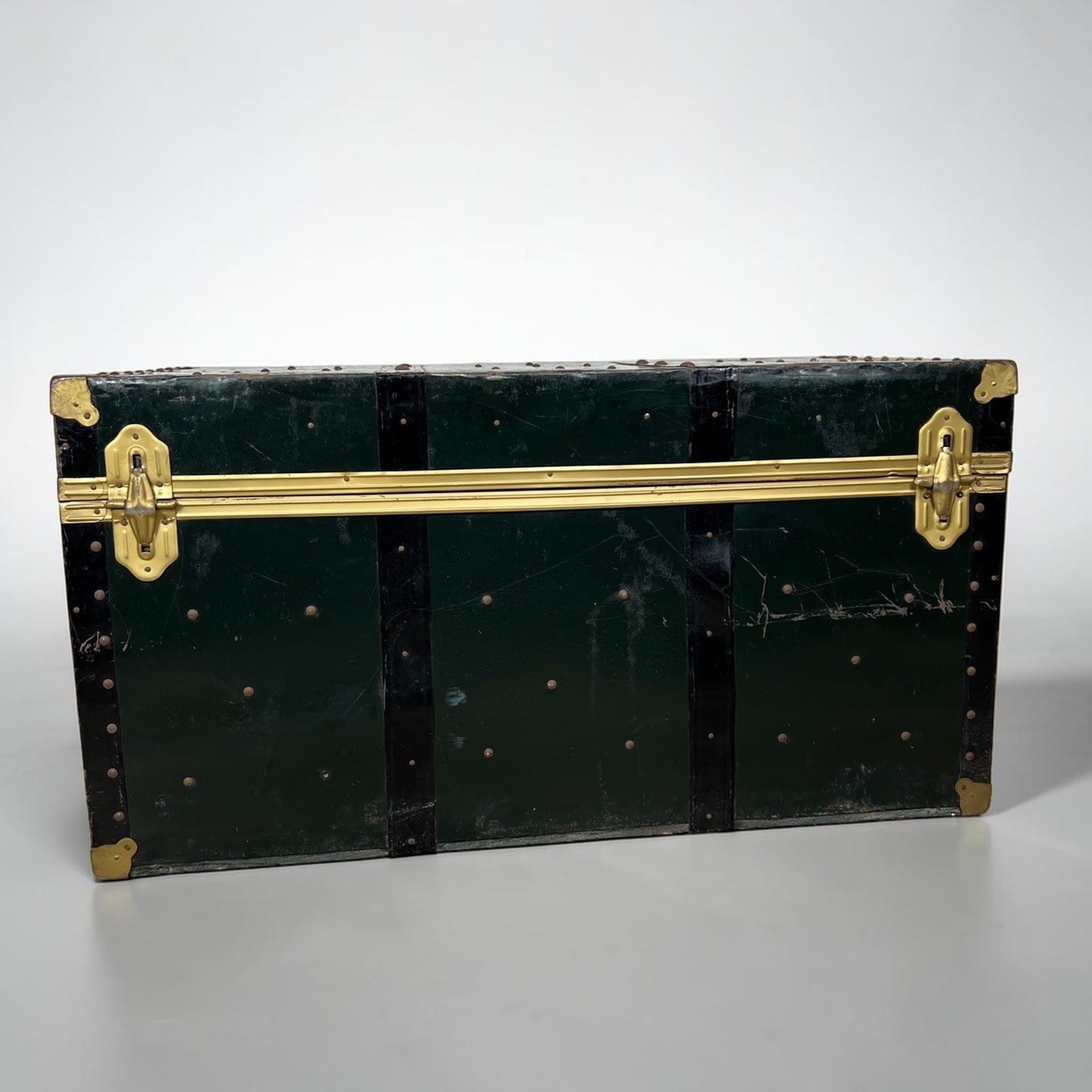 Baule antico in legno da viaggio Forziere Cassapanca 900 vintage Cassa verde '50 Categoria  Casse & Bauli