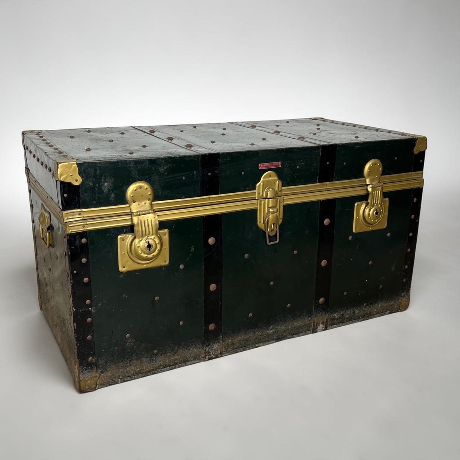 Baule antico in legno da viaggio Forziere Cassapanca 900 vintage Cassa verde '50 Categoria  Casse & Bauli