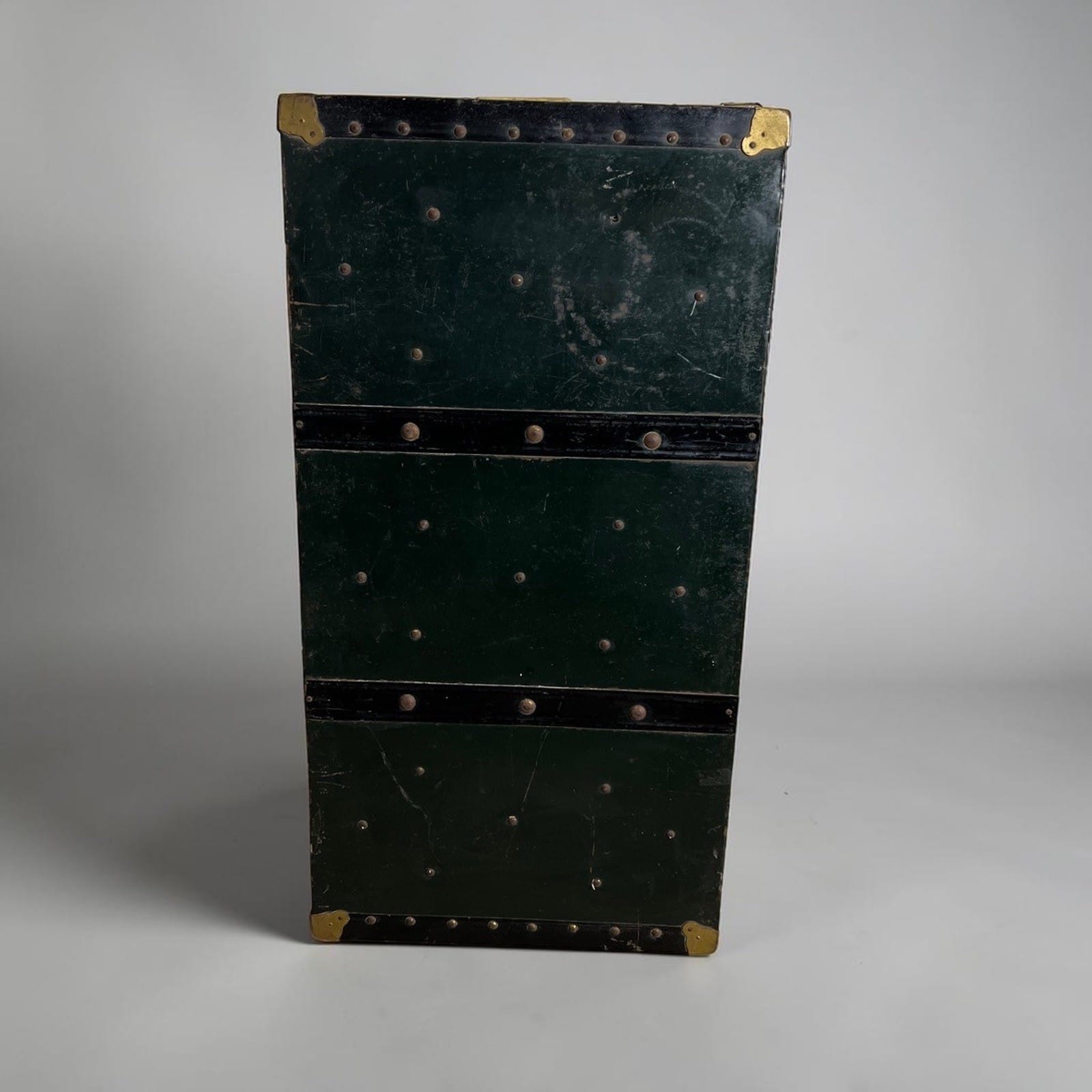 Baule antico in legno da viaggio Forziere Cassapanca 900 vintage Cassa verde '50 Categoria  Casse & Bauli