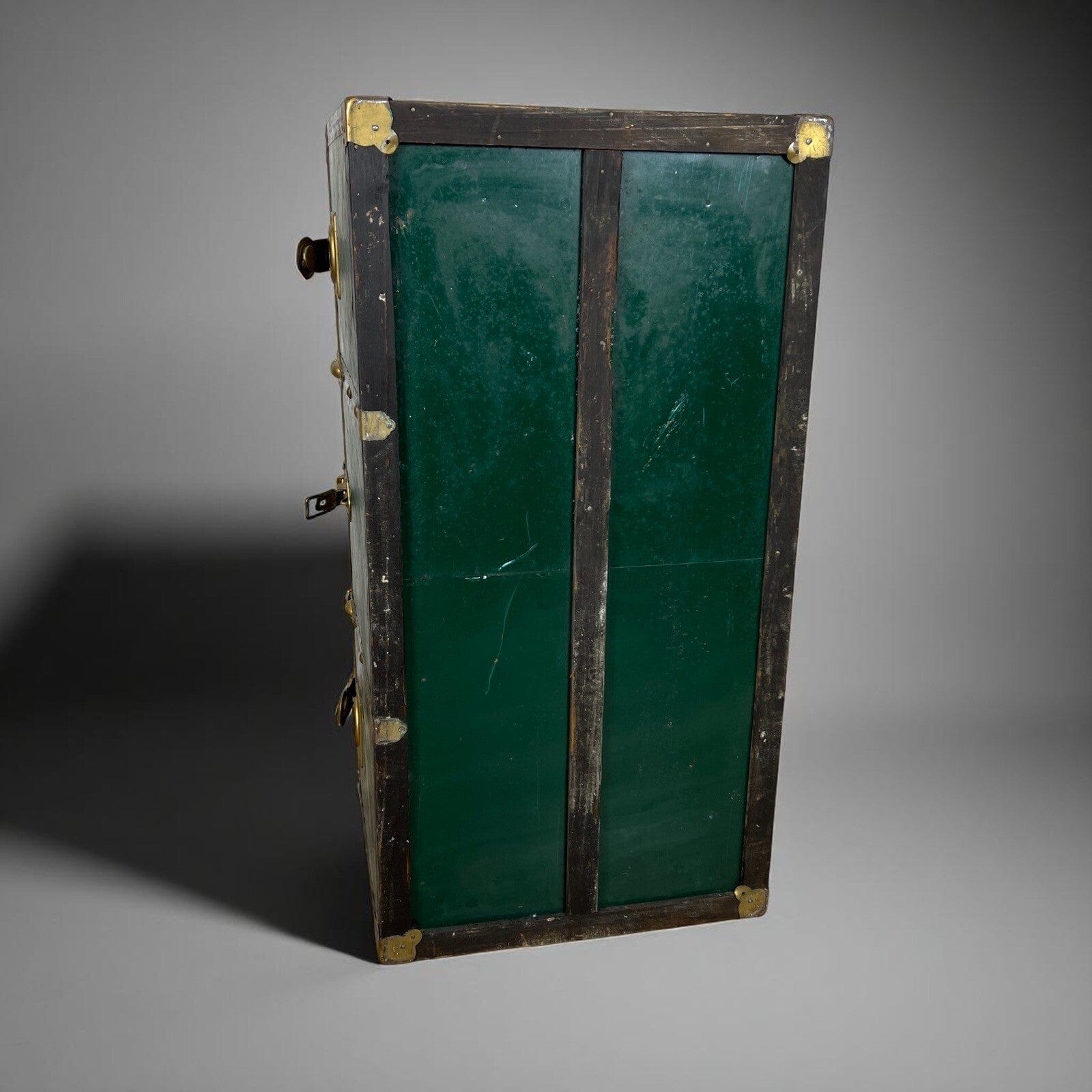 Baule antico in legno da viaggio Forziere Cassapanca Cassa corredo 900 verde Categoria  Casse & Bauli