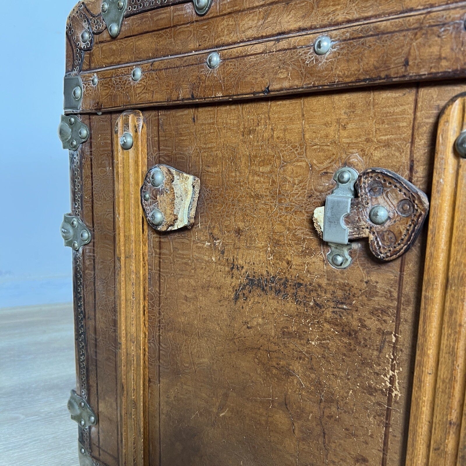 Baule antico in legno da viaggio in pelle con cassetti Cassa d'epoca  800 Arredo Categoria  Casse & Bauli