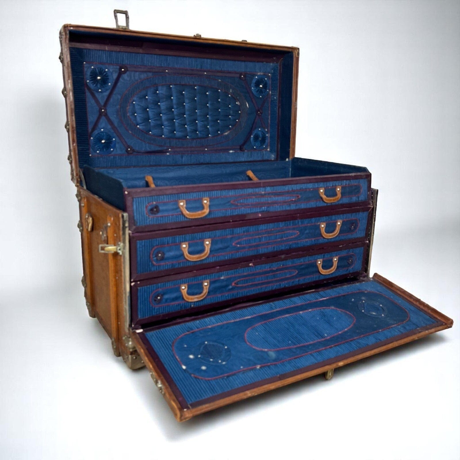 Baule antico in legno da viaggio in pelle con cassetti Cassa d'epoca  800 Arredo Categoria  Casse & Bauli